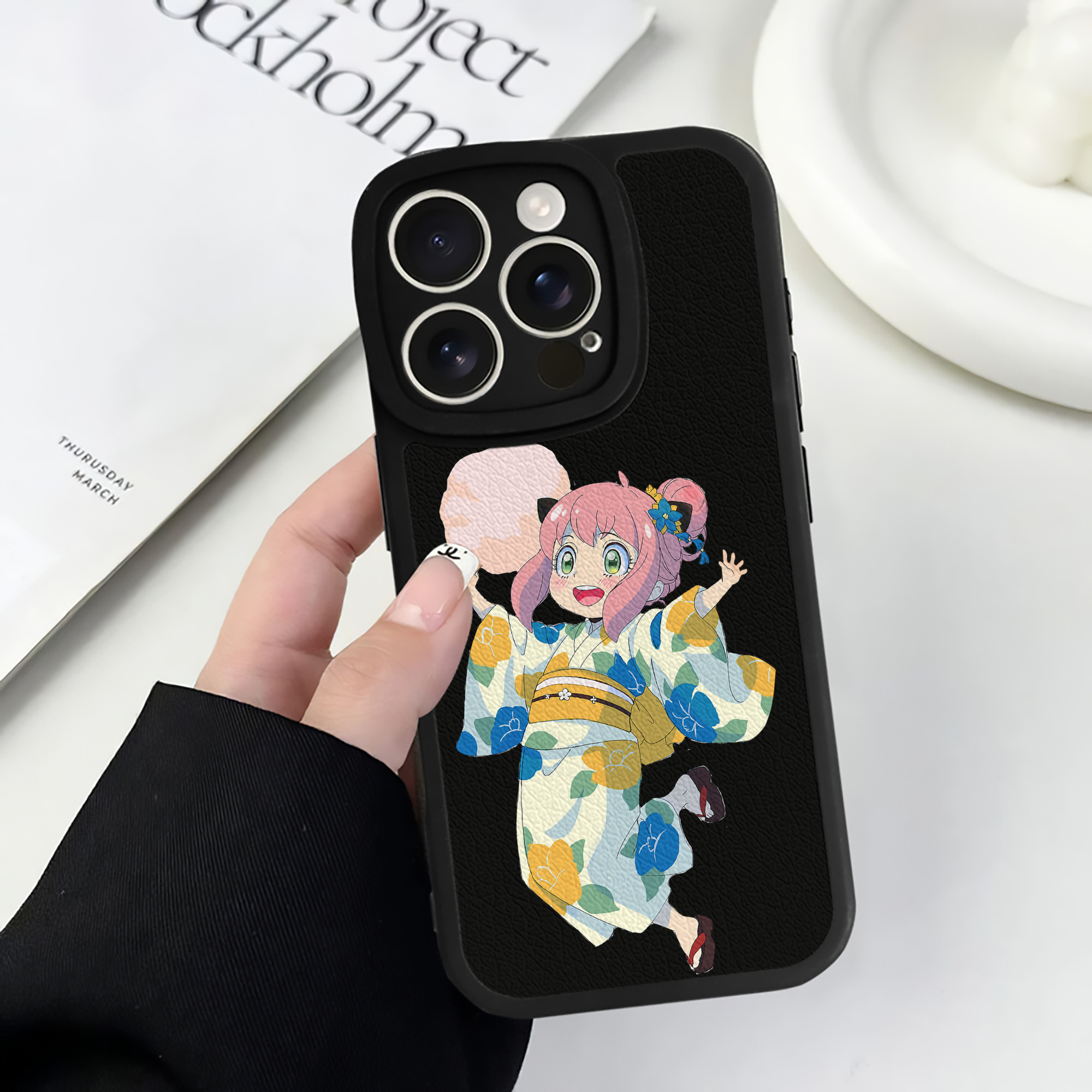 （画像用） SPY×FAMILY间谍家家酒 【iPhone 16シリーズ対応】シリコンスマホケース（レザー調） 材質：シリコン